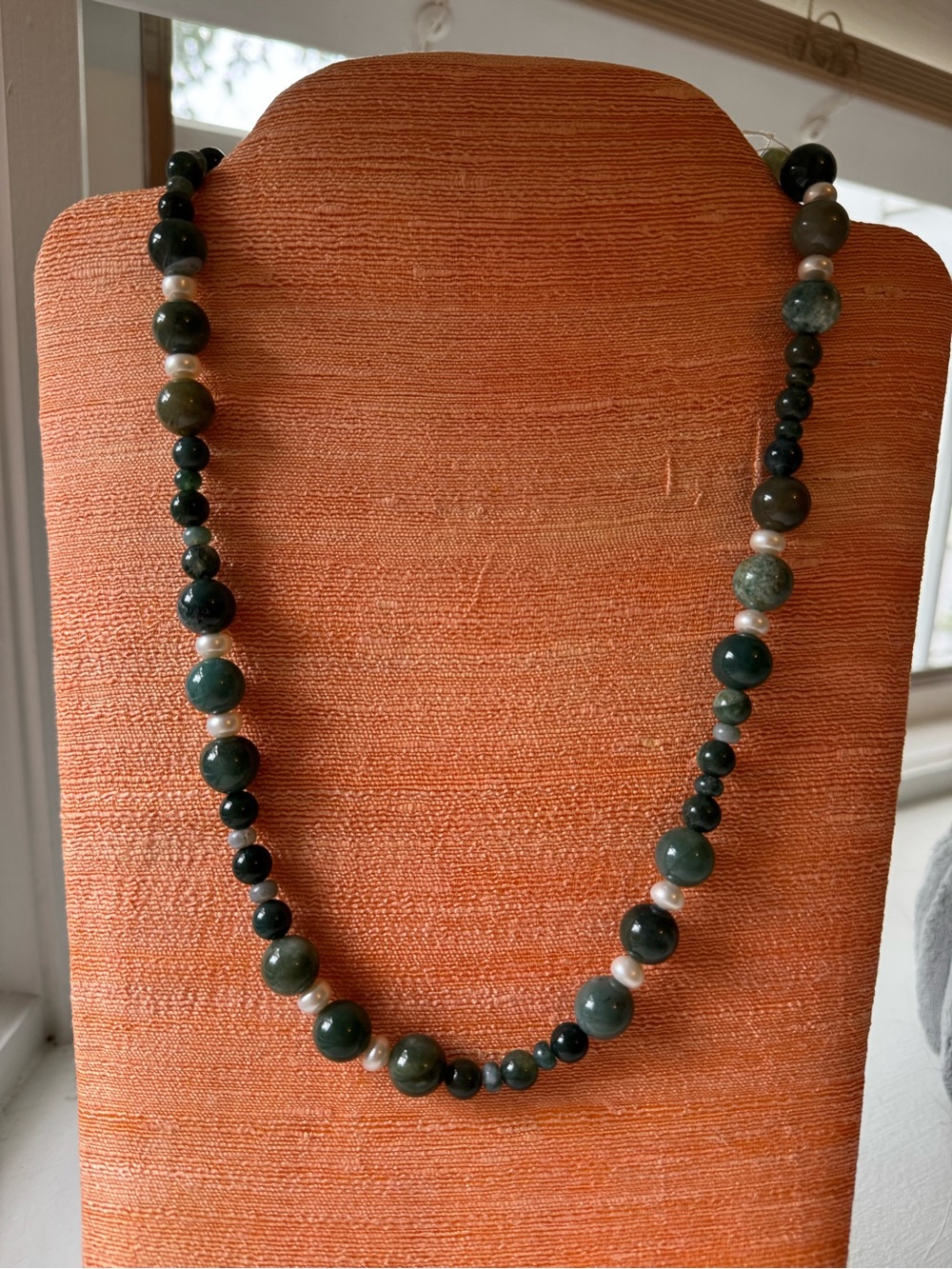 Handcrafted 24” Green Agate and Pearl Beaded Necklace w Silver Clasp
